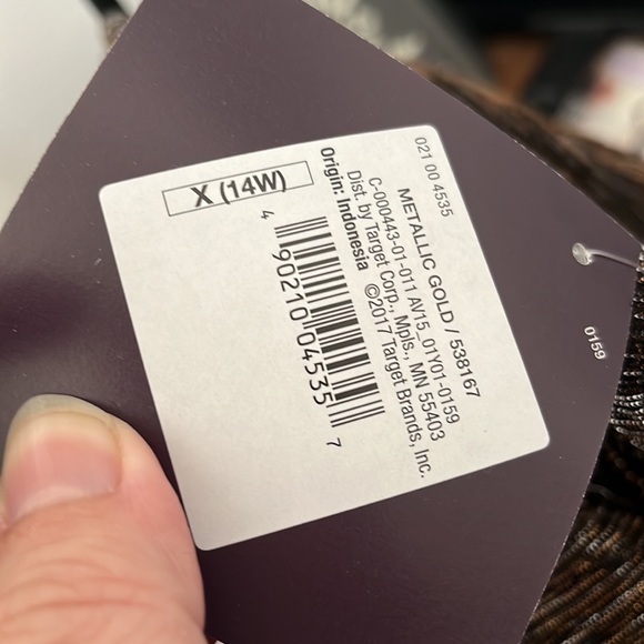 NWT! Ava & Viv Metallic Gold Wide Leg Crop Pant - Picture 2 of 5